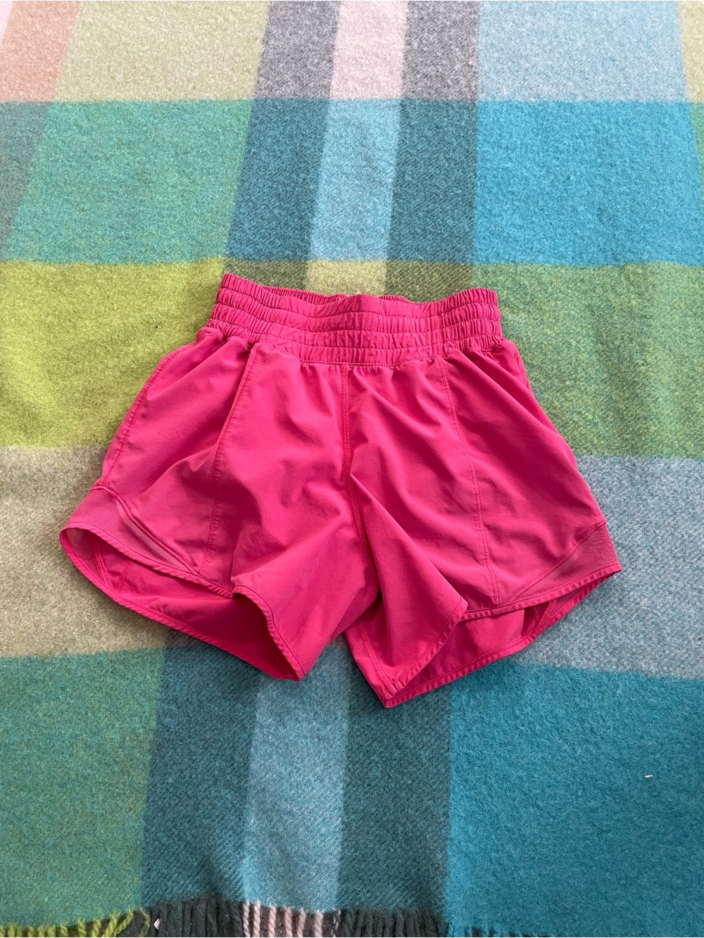 Lululemon hot pink shorts size 2 #athletic #activewear